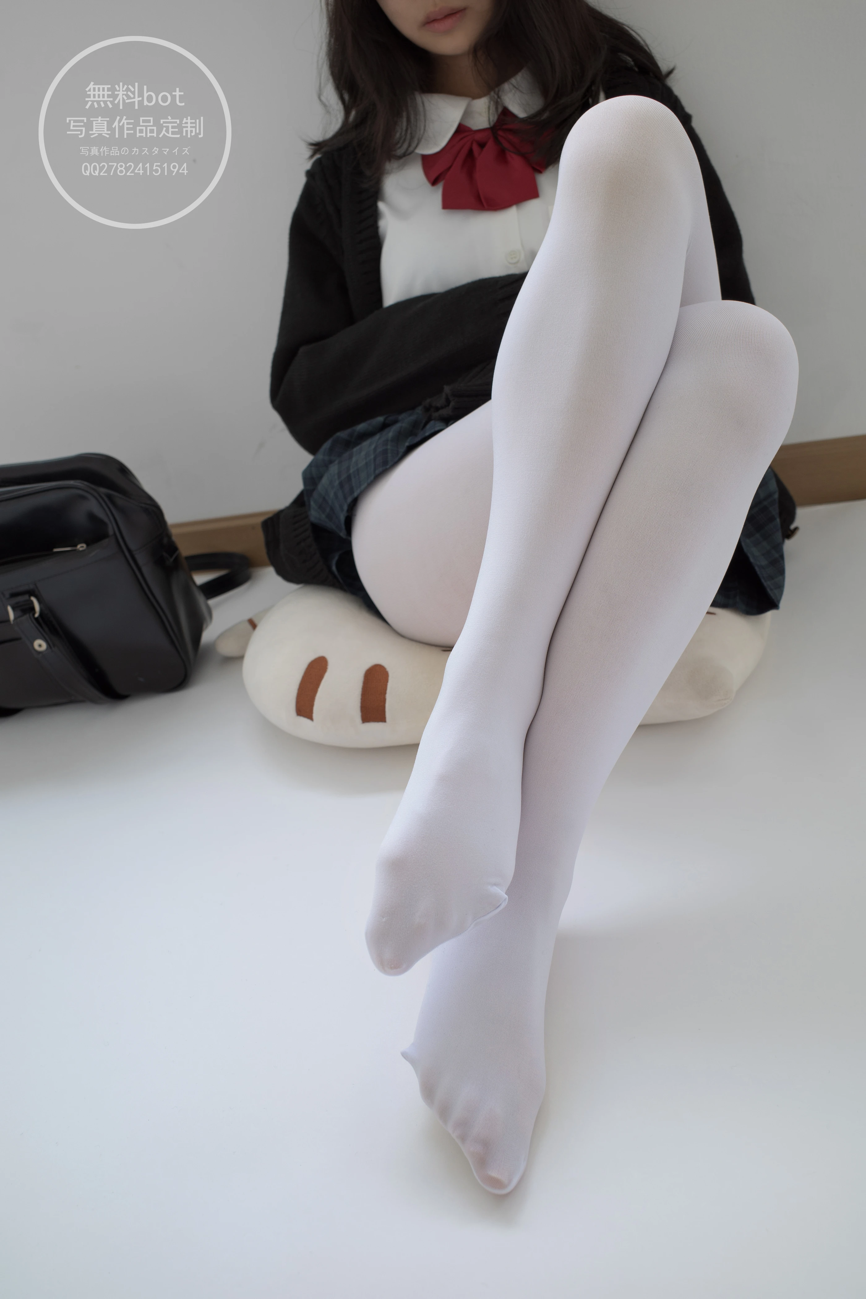 森萝财团 有料002  小香 室内JK白丝少女 [86P]插图6